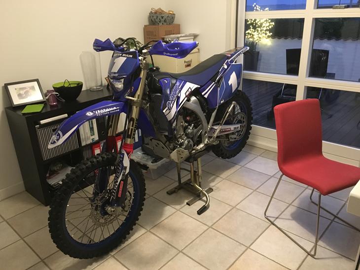 {{currentPhoto.altText}} billede {{currentPhoto.number}}