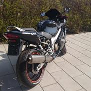 Honda CBR-600 F4I PGM-F1