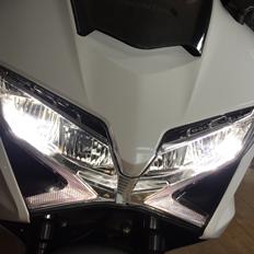 Honda VFR 800 F RC79