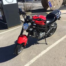 Hyosung GT650