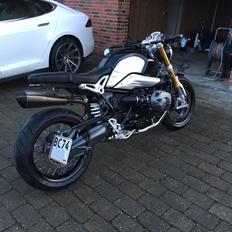 BMW NineT