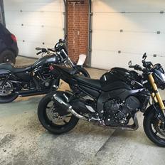 Yamaha FZ8