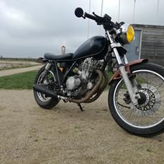 Suzuki GN 250 Café
