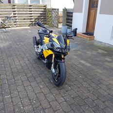 Aprilia Tuono V4R APRC