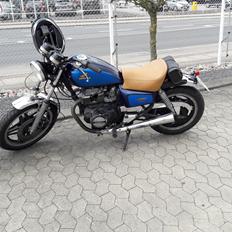 Honda cm 400 custom 