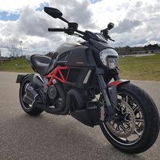 Ducati Diavel Carbon