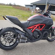 Ducati Diavel Carbon