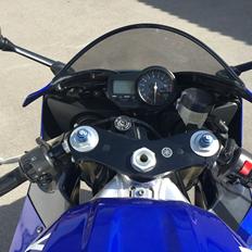 Yamaha YZF-R1 (RN04)