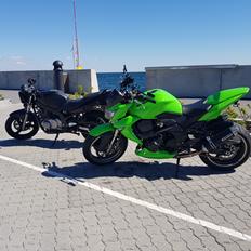Kawasaki Z1000