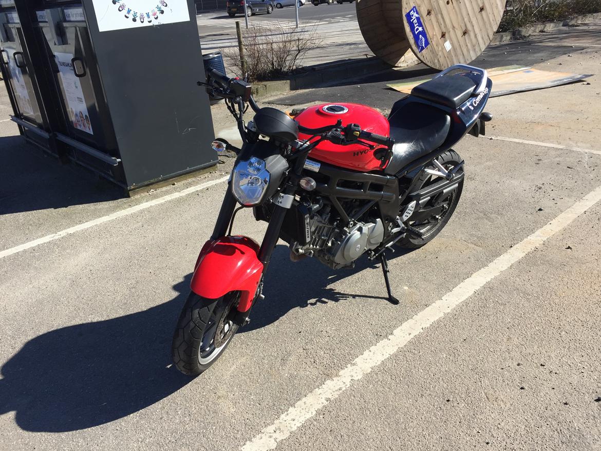 Hyosung GT650 billede 2