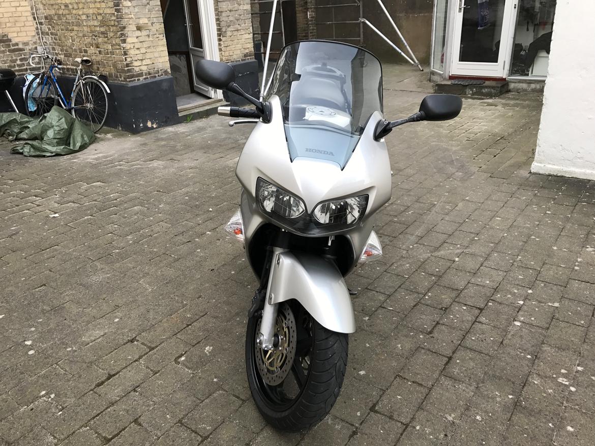 Honda VFR 800 F1 billede 2