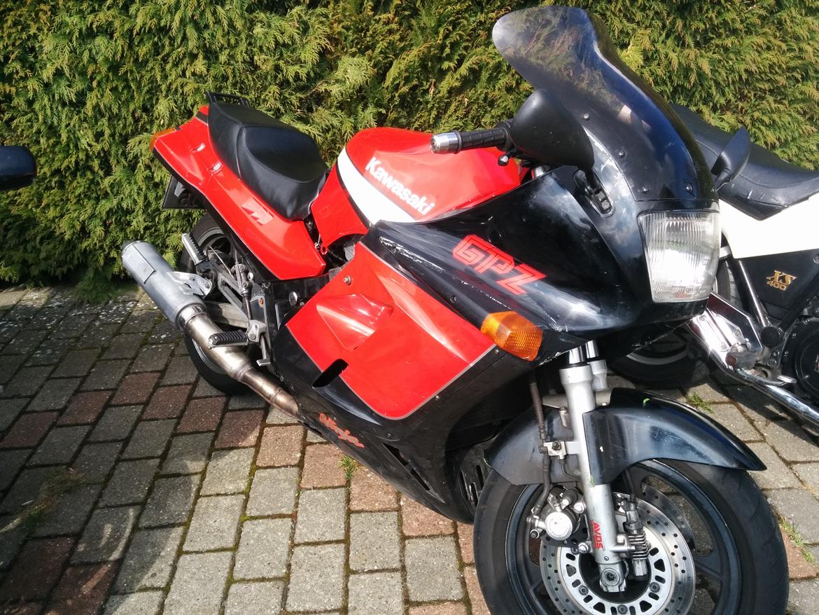 Kawasaki GPZ1000RX SOLGT billede 1