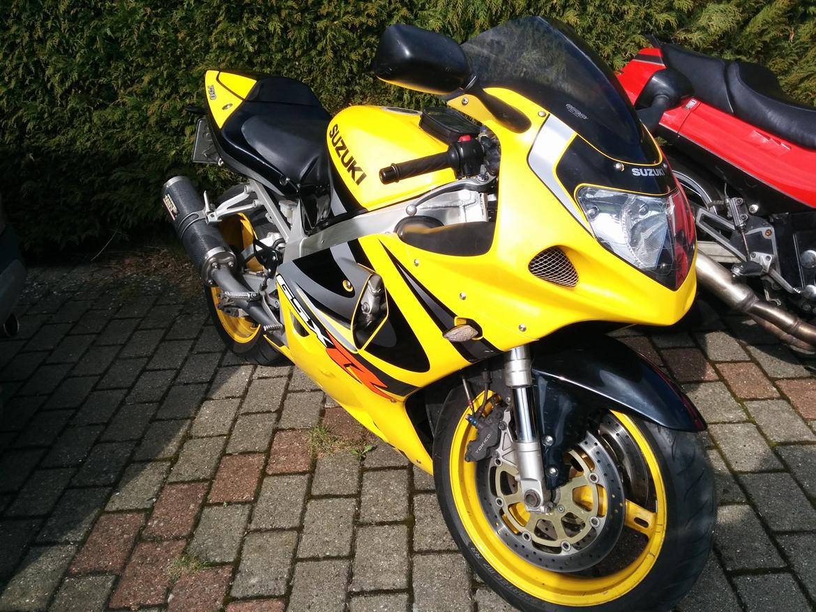 Suzuki GSX-R750 Solgt billede 12