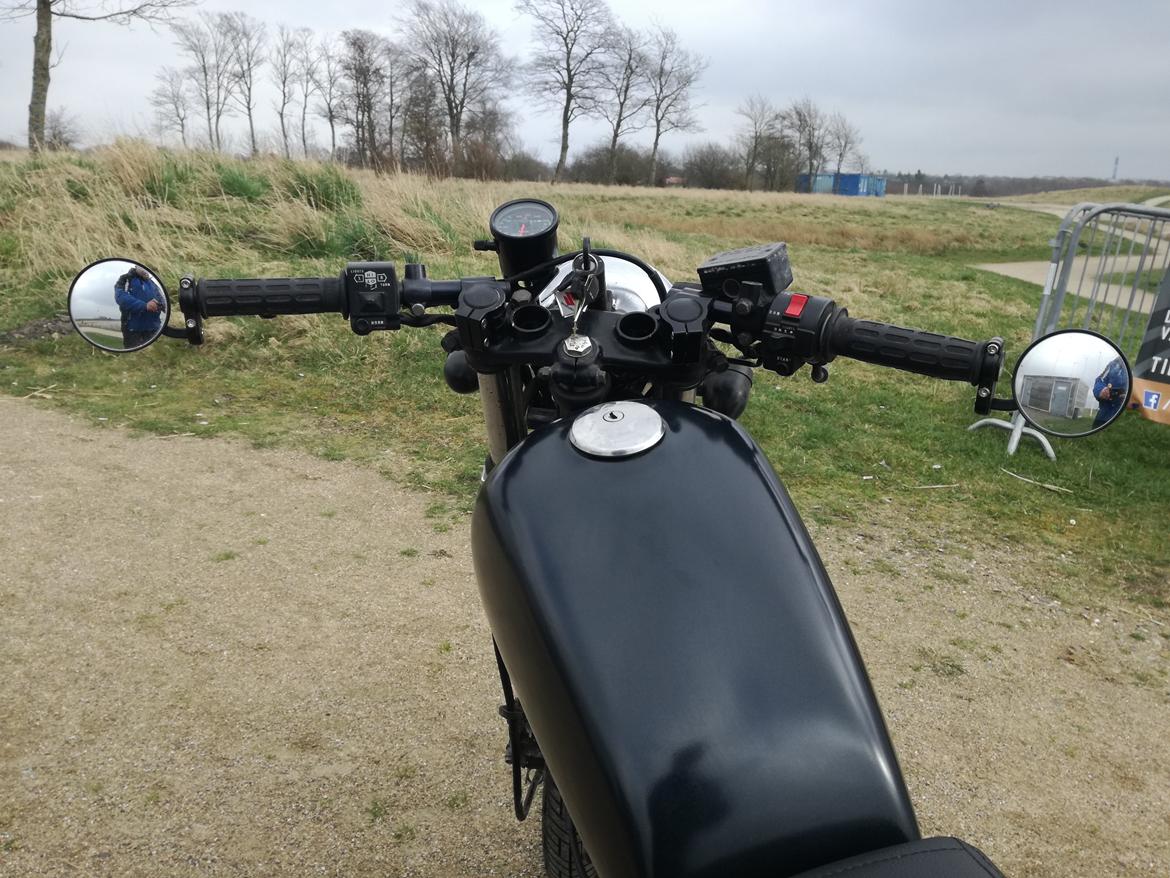 Suzuki GN 250 Café billede 8
