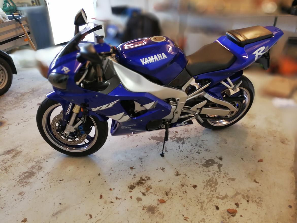 Yamaha R1 billede 2