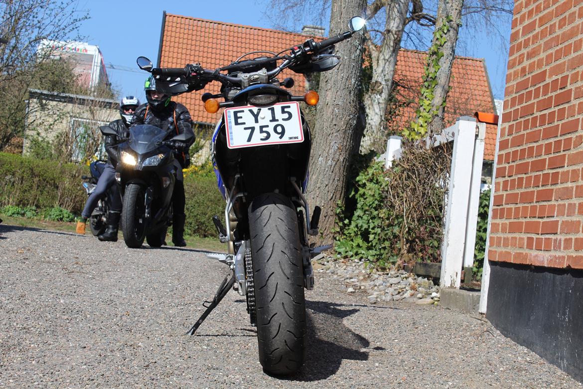 Husqvarna 610 SM-E - Efter mindre renovation-motor-maling og diverse dele billede 8