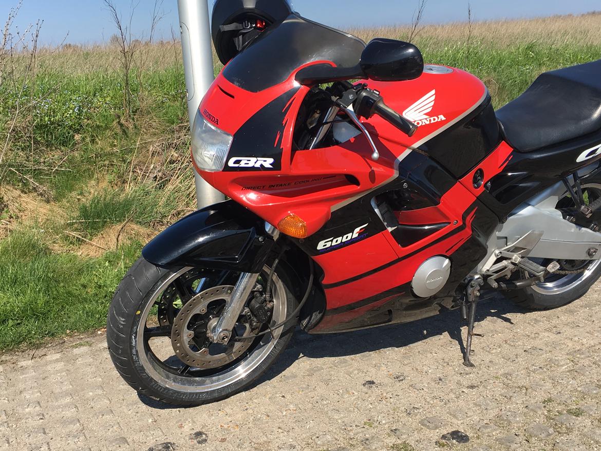 Honda cbr 600 f2 billede 2