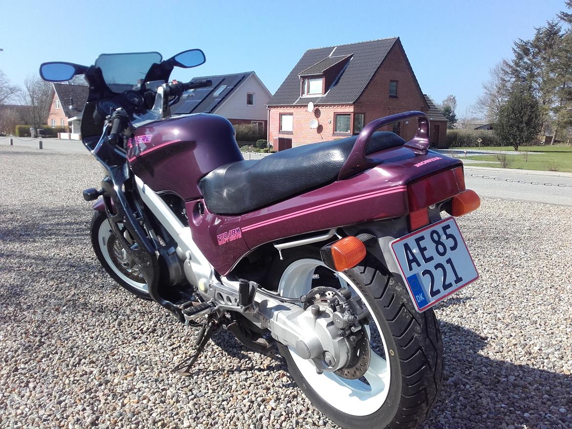 Honda NTV 650 Revere billede 13