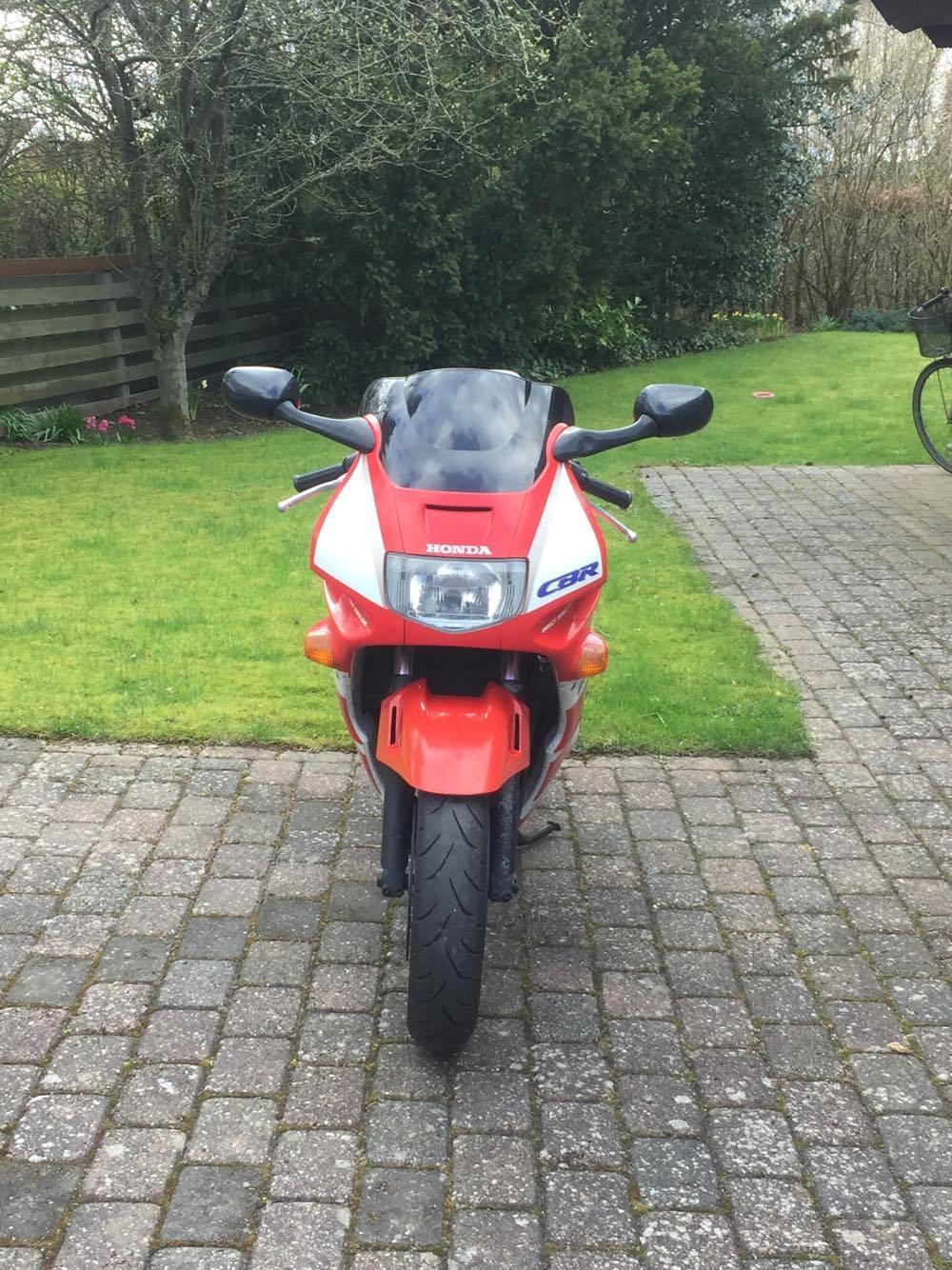 Honda CBR 600 F2 billede 2