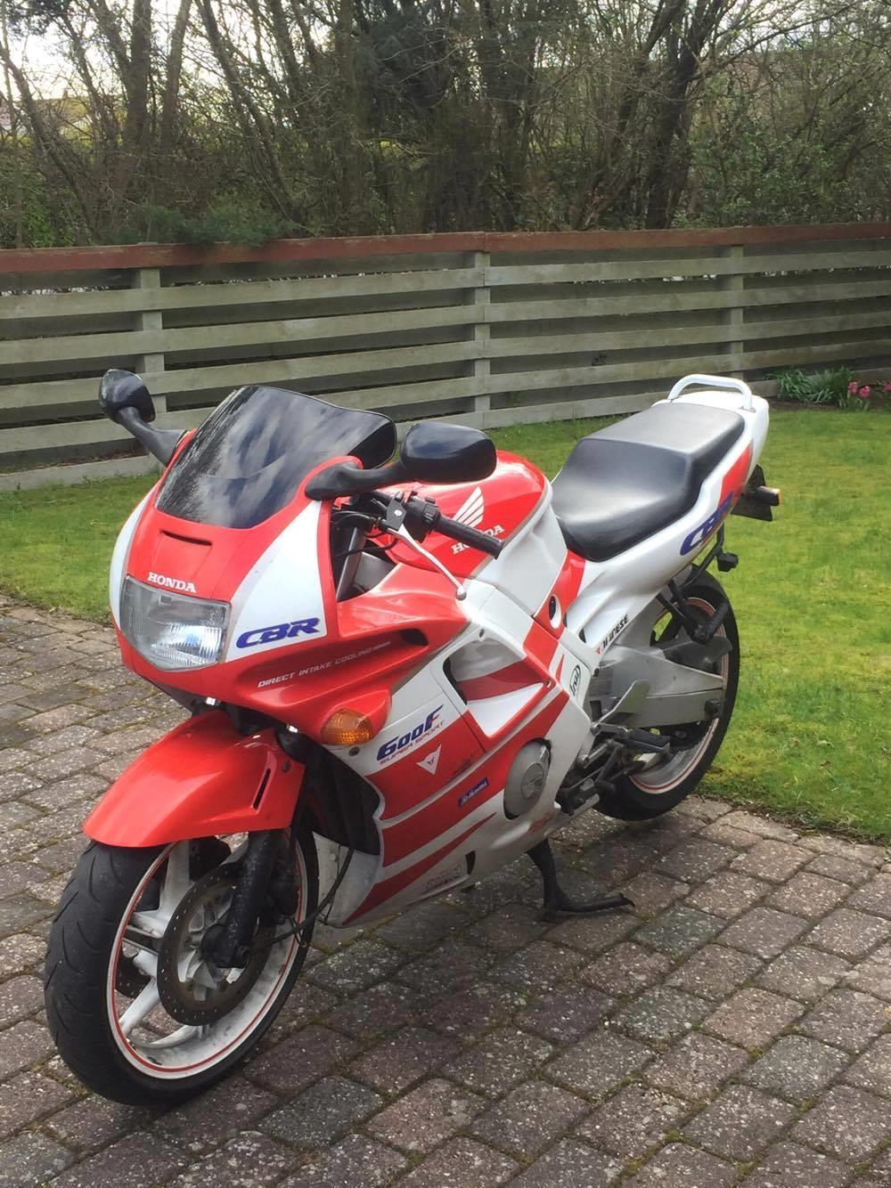 Honda CBR 600 F2 billede 3