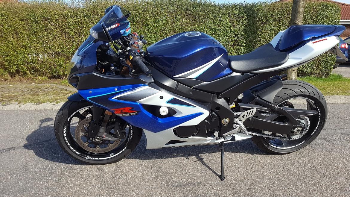 Suzuki GSXR 1000 - SOLGT billede 1