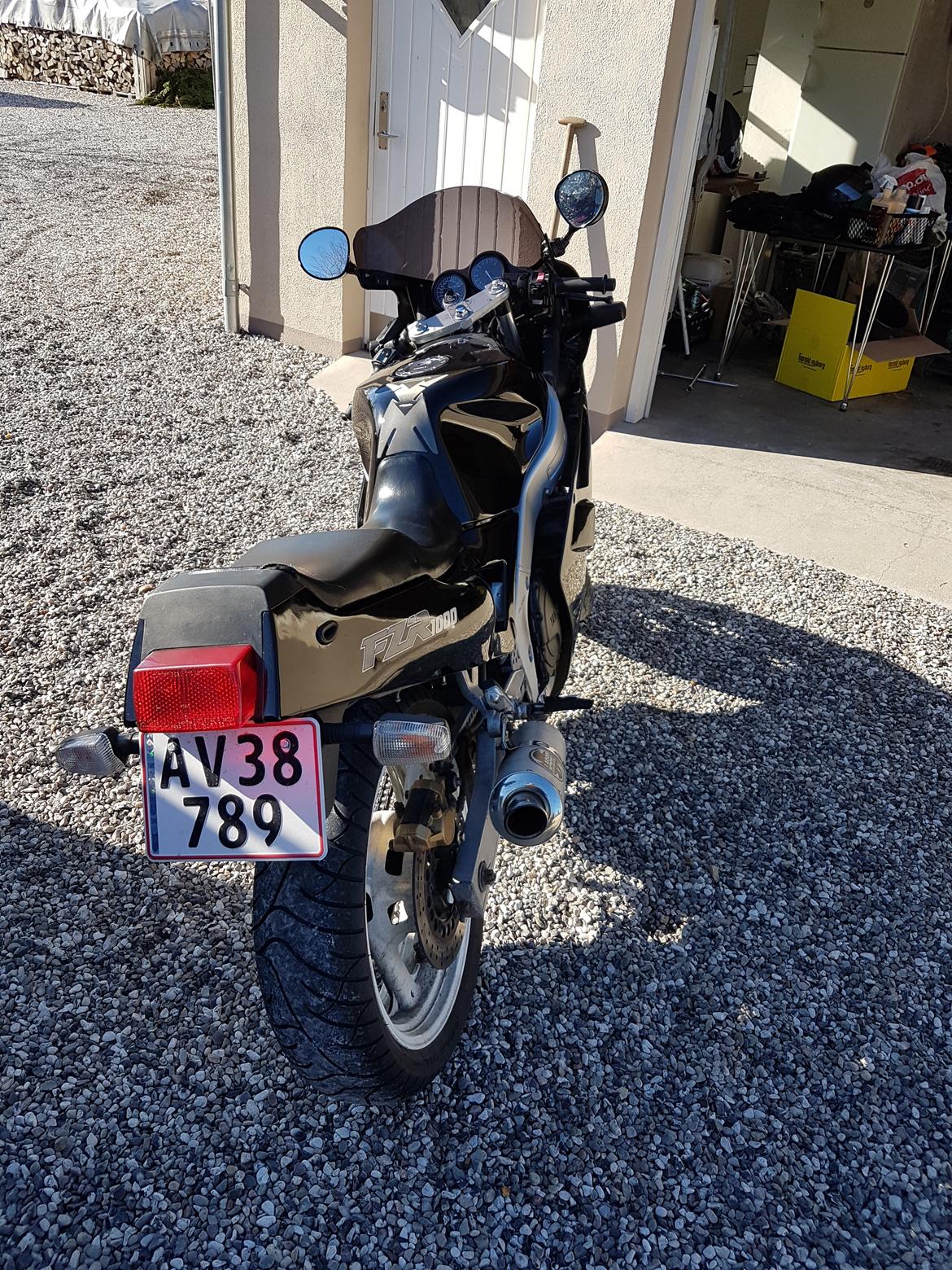 Yamaha FZR 1000 billede 4