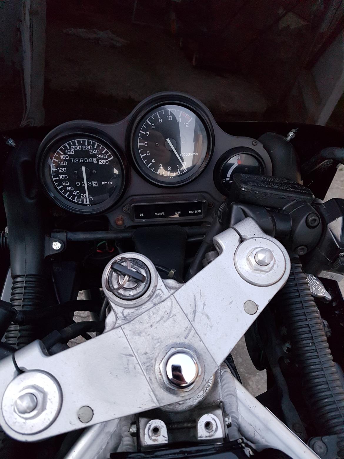 Yamaha FZR 1000 billede 7