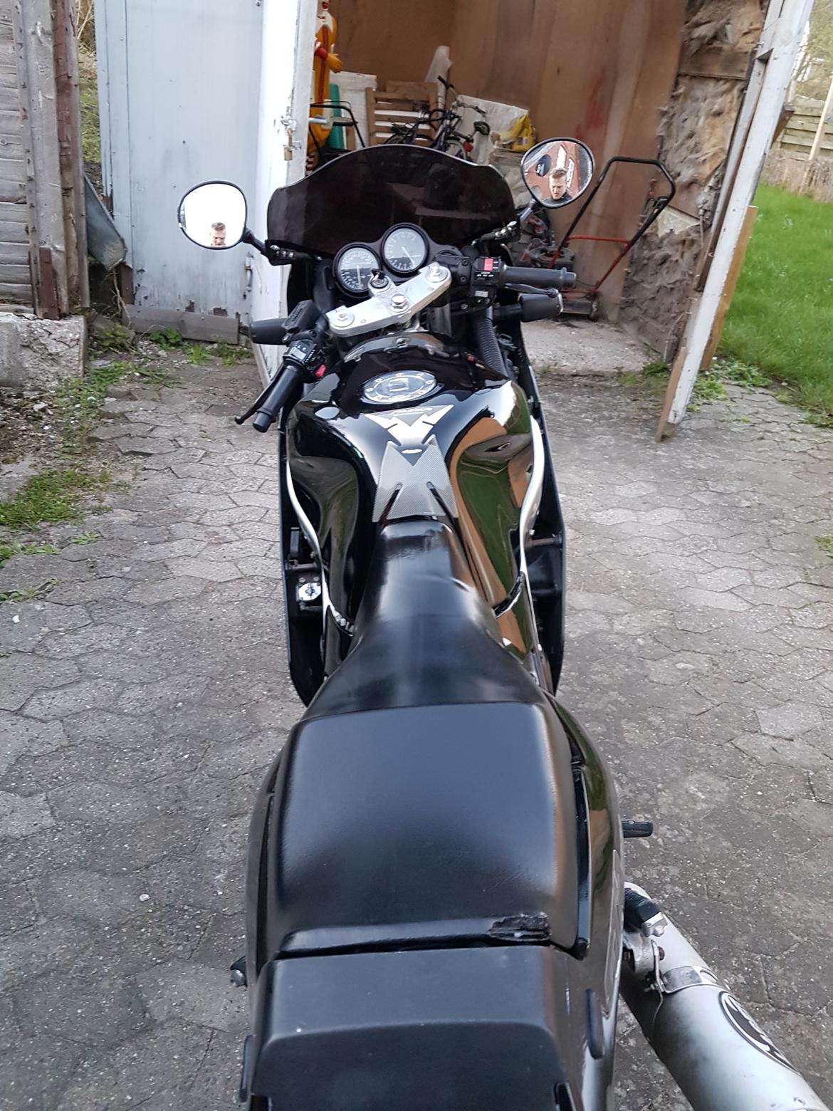 Yamaha FZR 1000 billede 10
