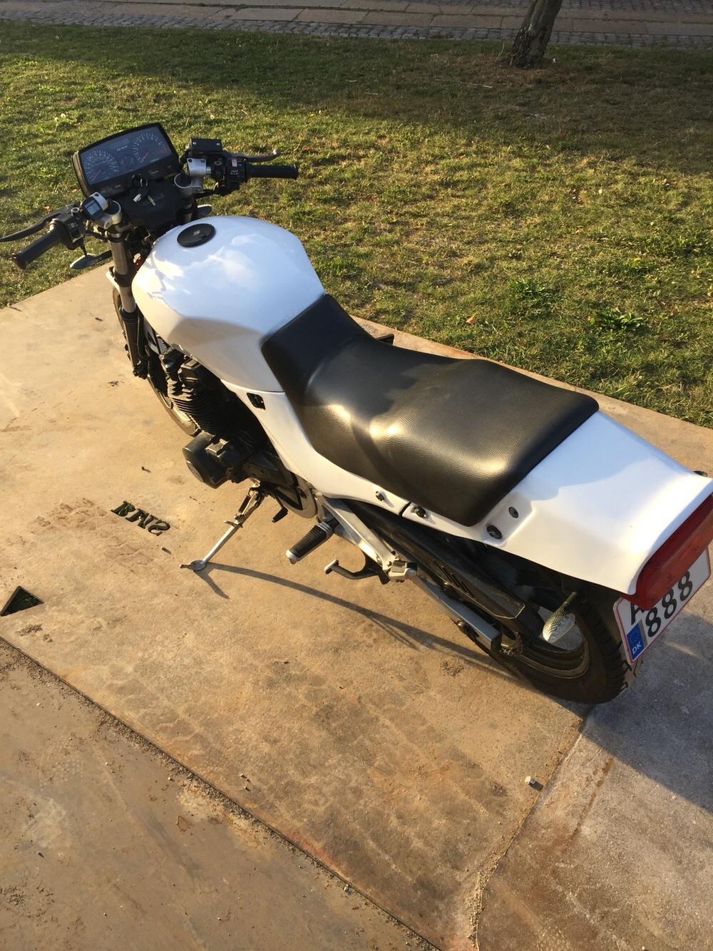 Suzuki GSX 550 (solgt) billede 5