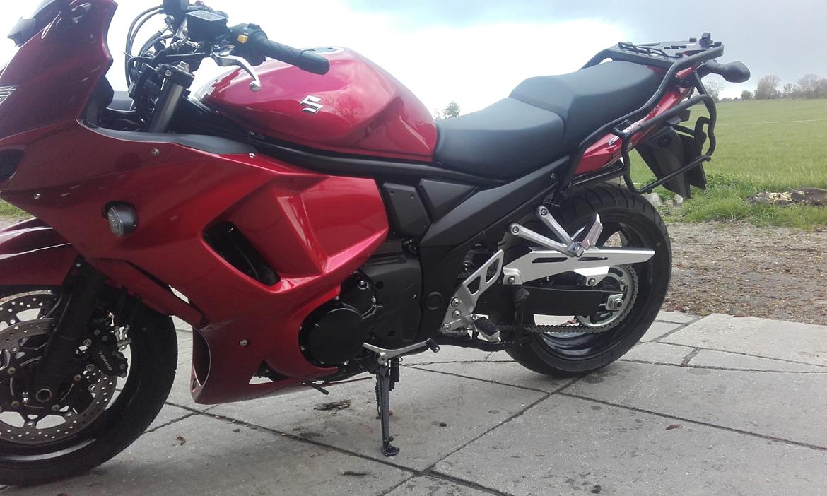 Suzuki gsx 1250 fa billede 1