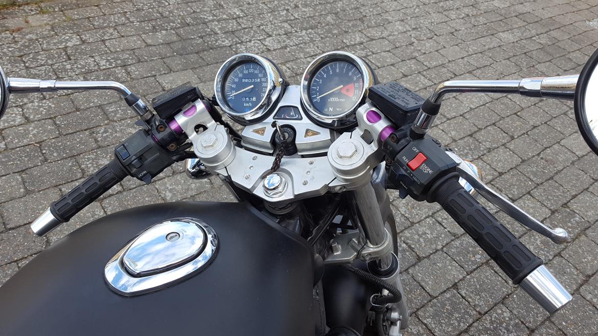 Kawasaki Zephyr 1100 - April 2017. Nu med LSL clip ons. billede 3