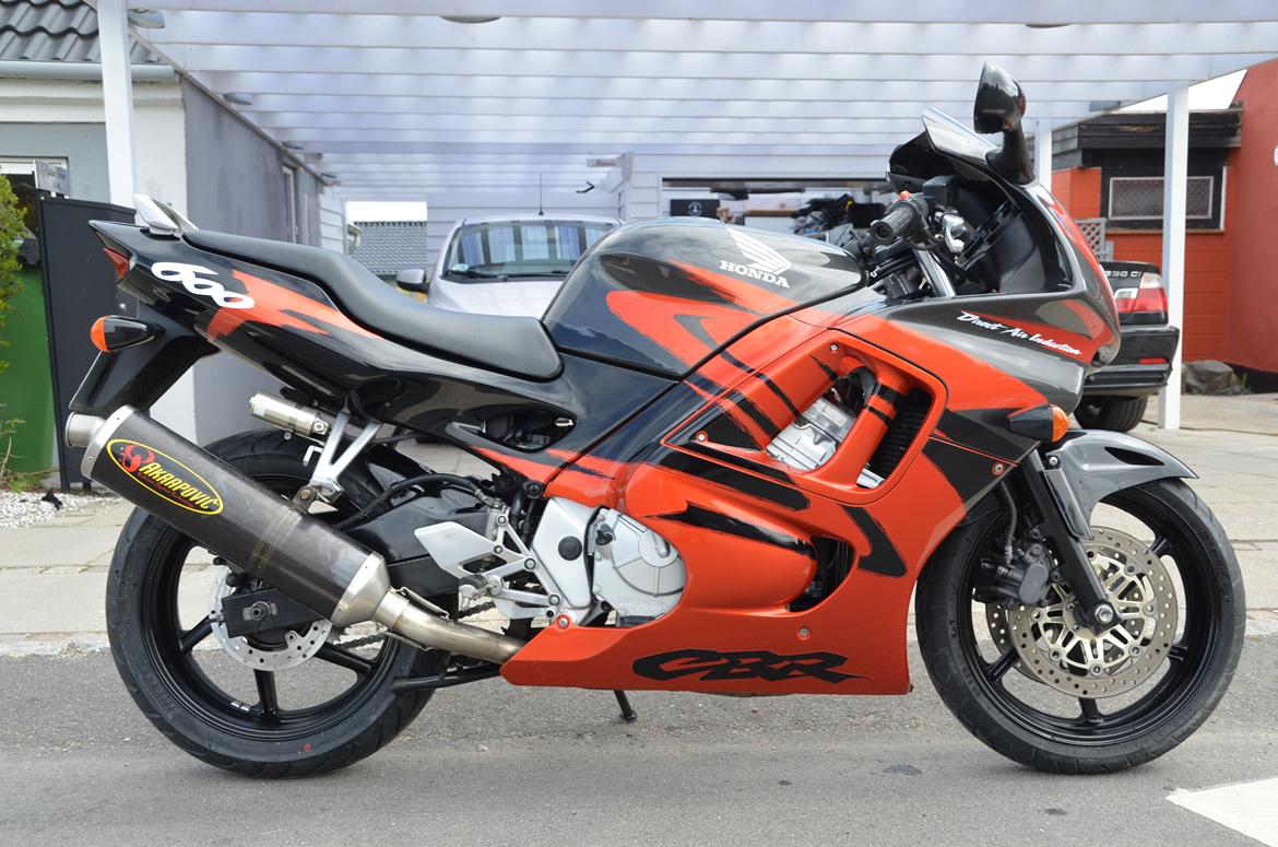 Honda CBR 600 F3 billede 1