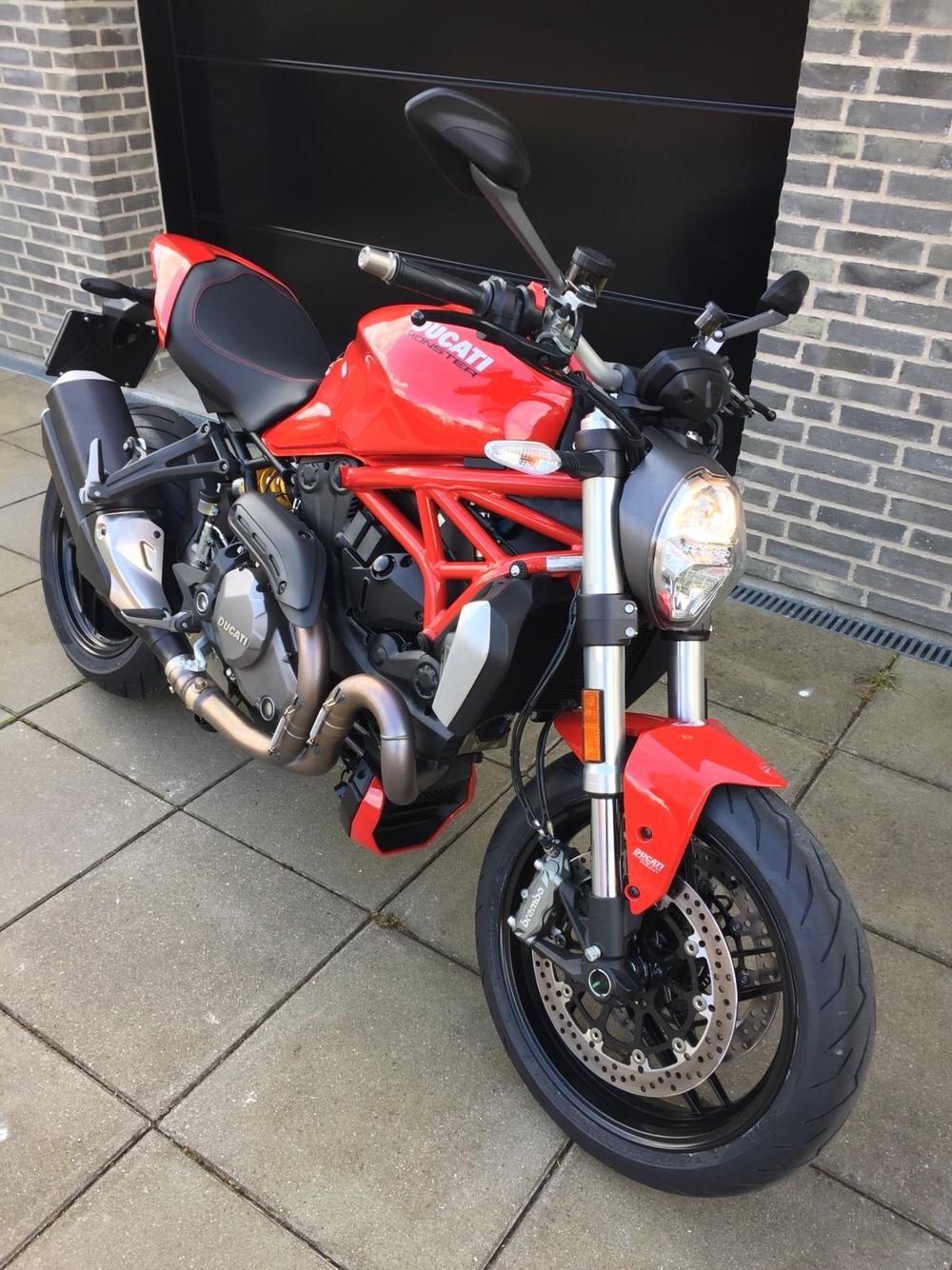 Ducati Monster 1200 billede 1