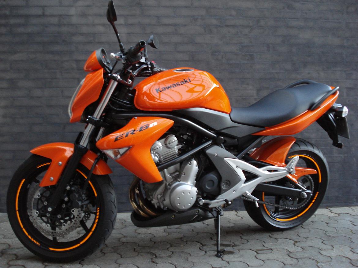 Kawasaki ER6N billede 2
