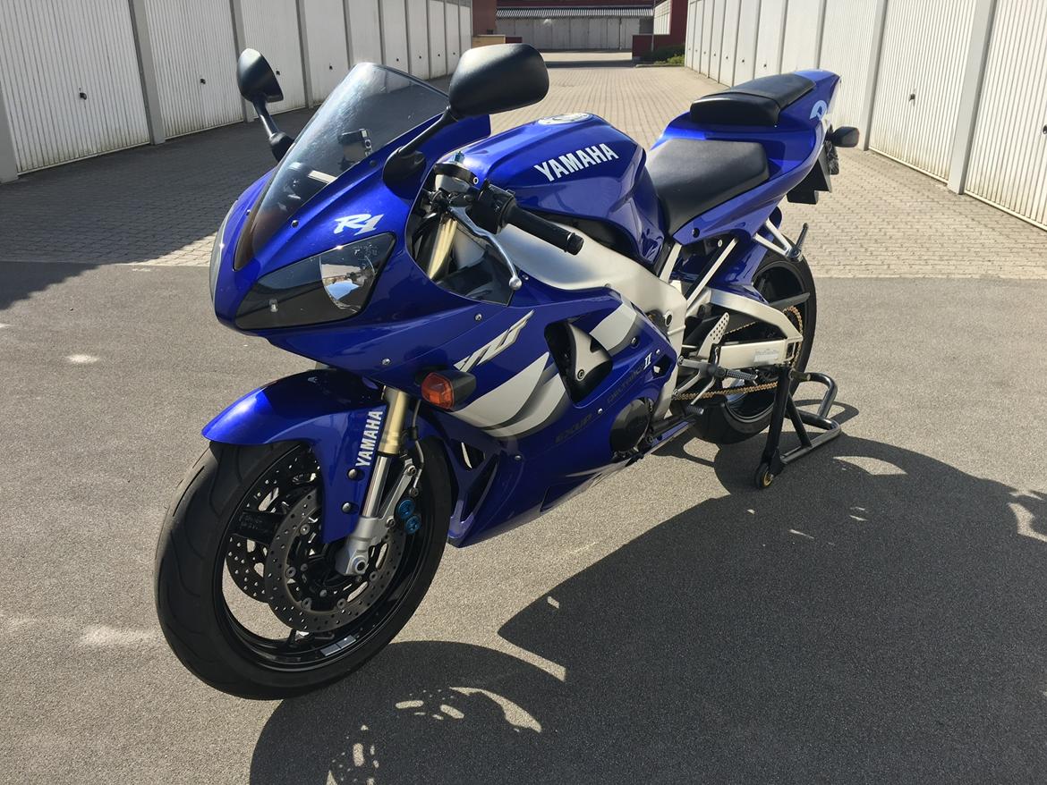 Yamaha YZFR1 (RN04) Billeder af mcer Uploaded af Anders