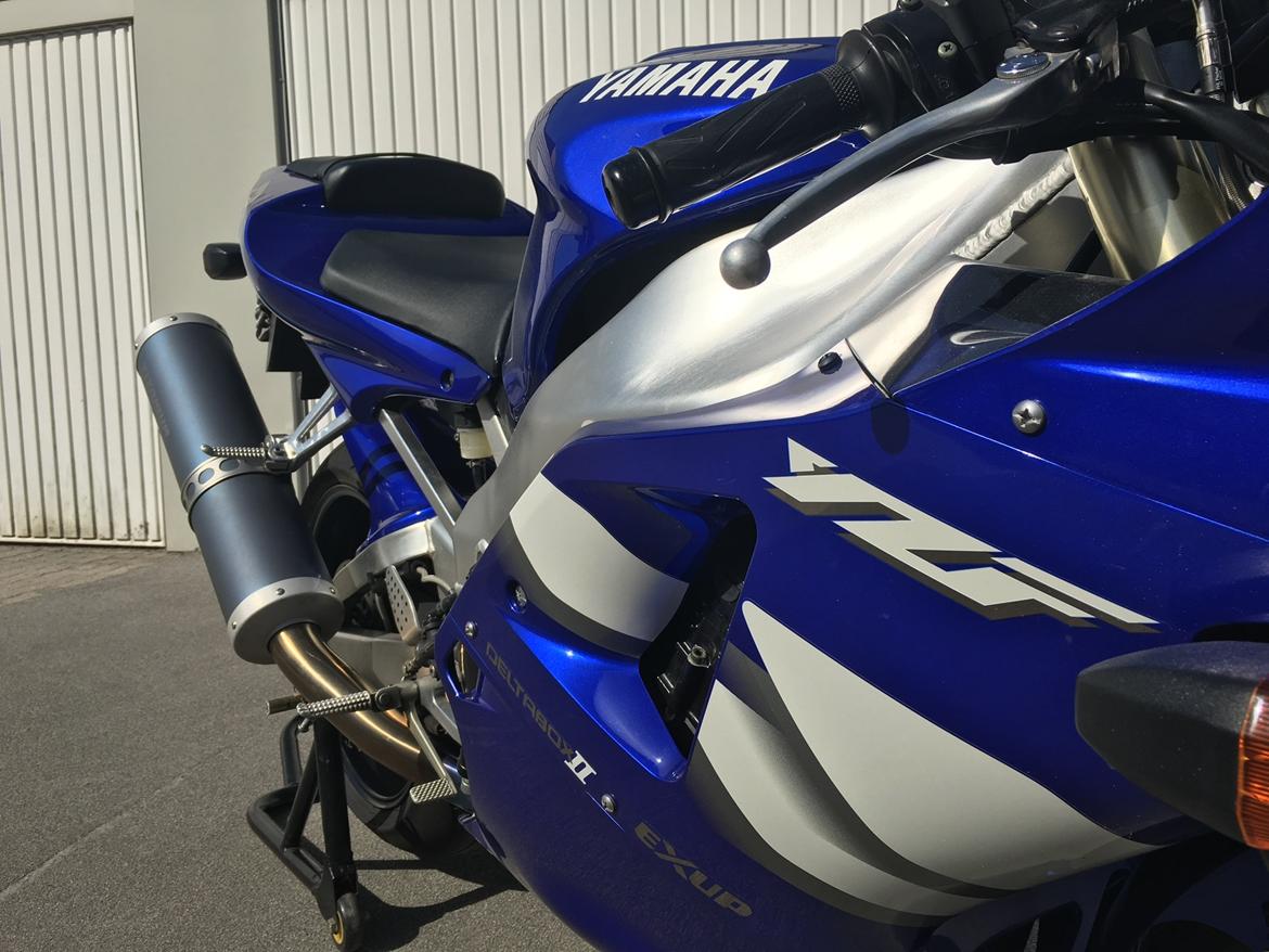 Yamaha YZF-R1 (RN04) billede 9