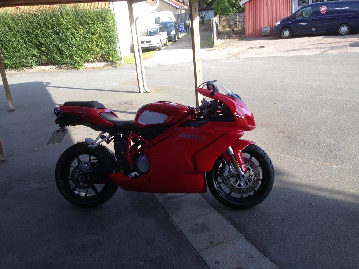 Ducati 999 billede 2
