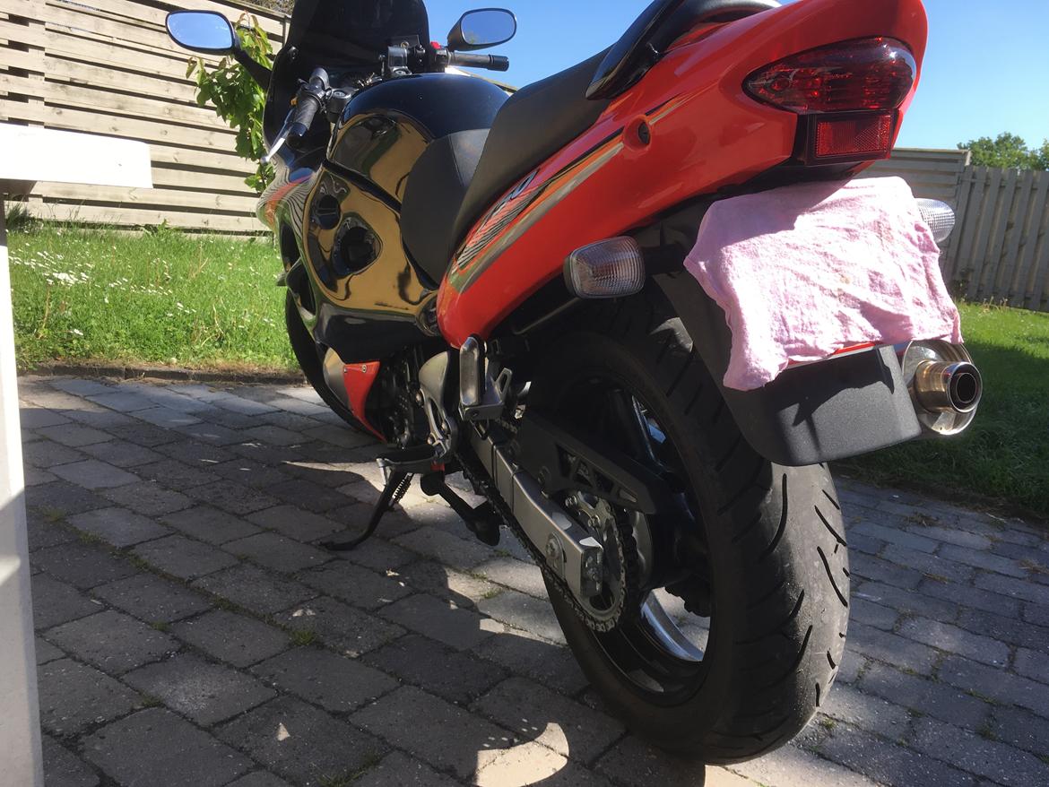 Suzuki GSX 750 F billede 4