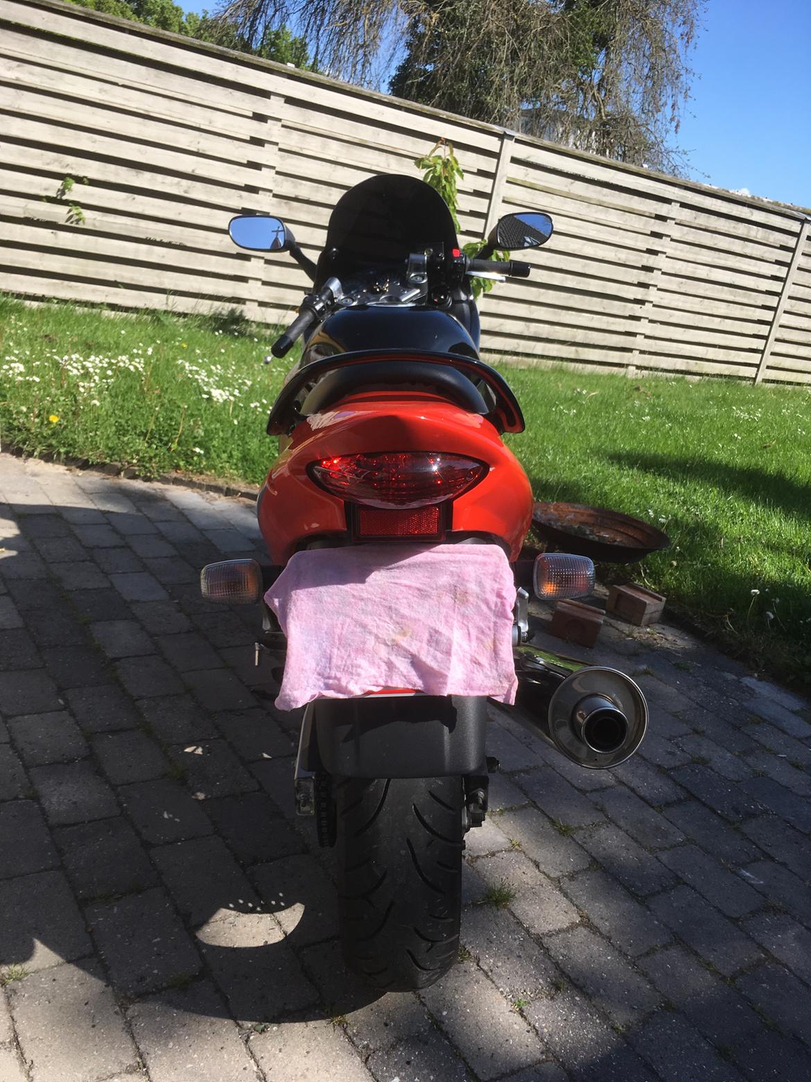 Suzuki GSX 750 F billede 3