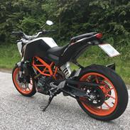 KTM 390 Duke