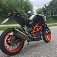 KTM 390 Duke