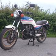 Suzuki GSX250E(S)