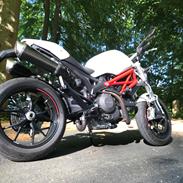Ducati Monster 796 ABS 