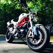 Ducati Monster 796 ABS 