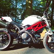 Ducati Monster 796 ABS 