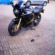 Suzuki Gsx 600 F
