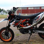 KTM 690 SMC-R