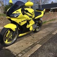 Yamaha YZF R6
