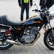 Yamaha SR500