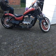 Suzuki Vs 600 bobber